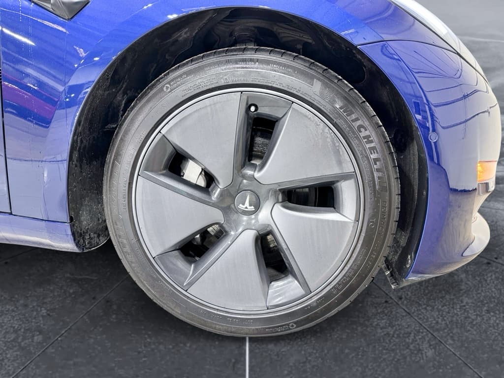 2021 Tesla Model 3 view 35