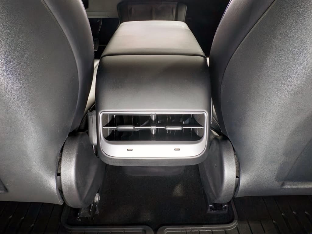 2021 Tesla Model 3 view 21