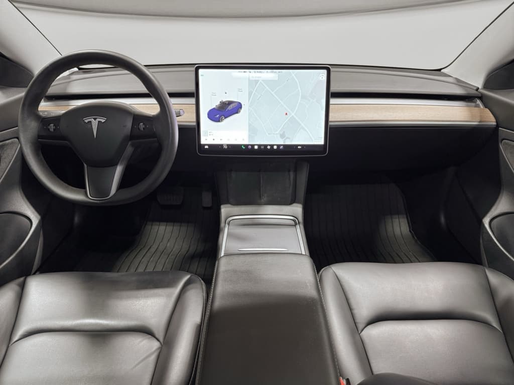 2021 Tesla Model 3 view 16