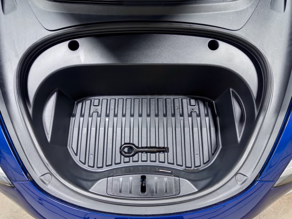 2021 Tesla Model 3 view 26