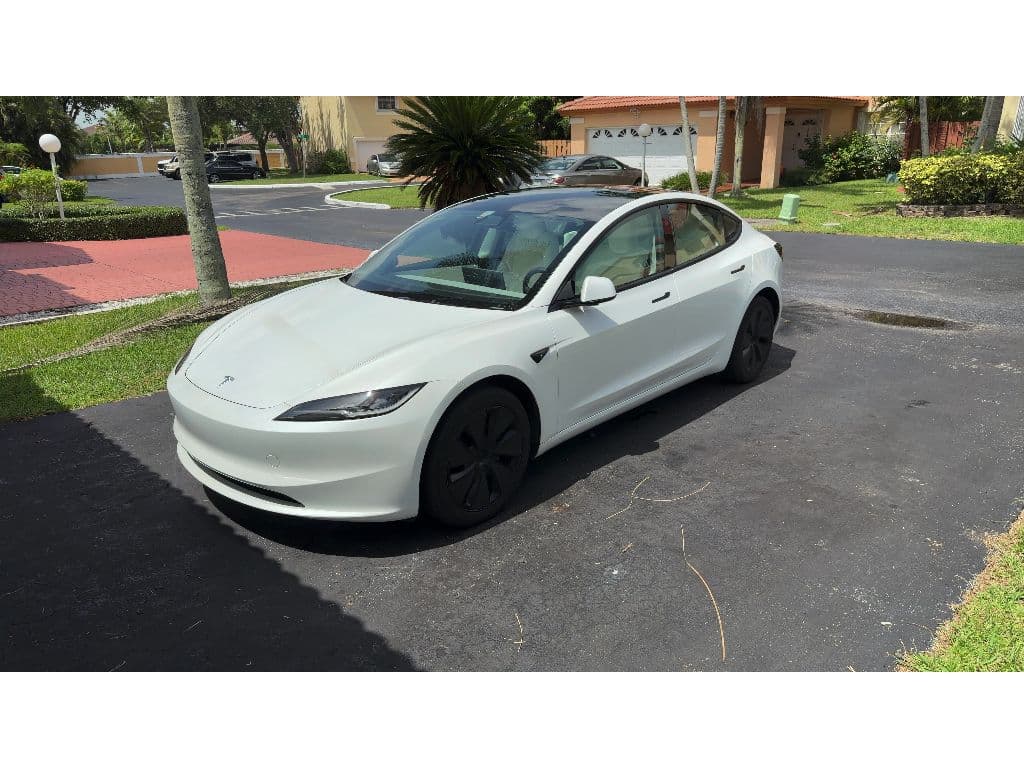 2024 Tesla Model 3