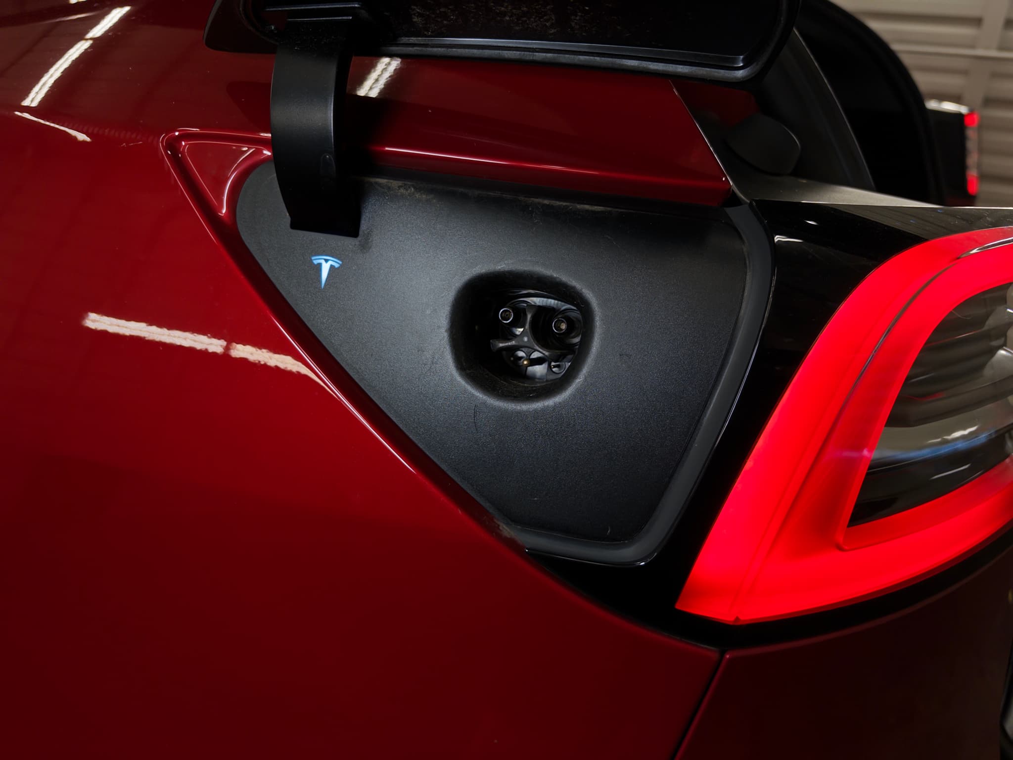 2023 Tesla Model Y view 5