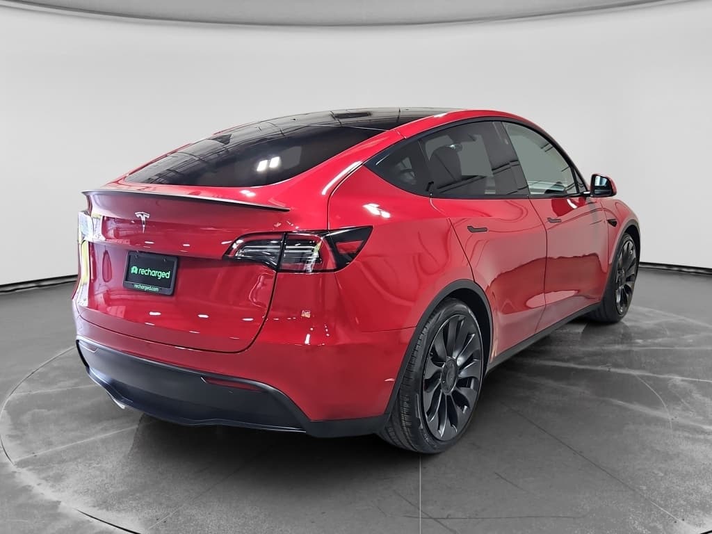 2023 Tesla Model Y view 3