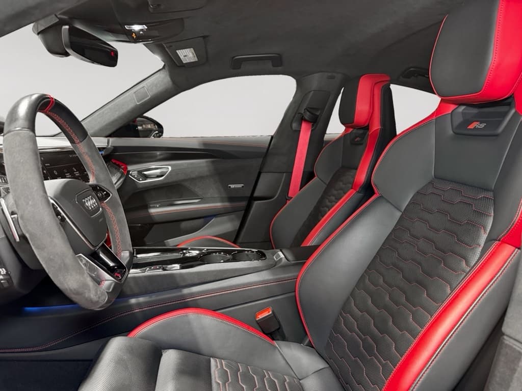 2023 Audi RS e-tron GT view 17