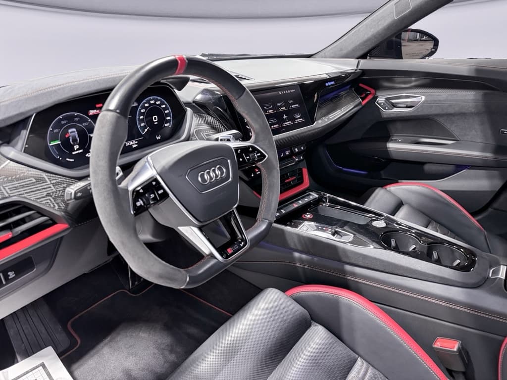 2023 Audi RS e-tron GT view 18