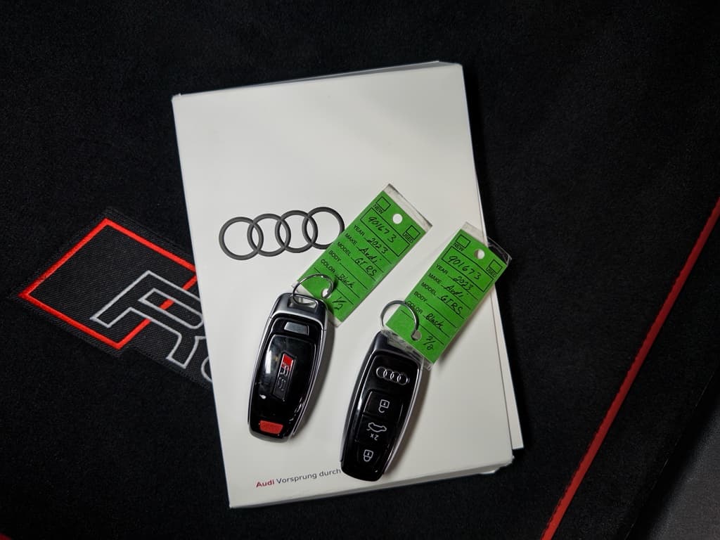 2023 Audi RS e-tron GT view 23