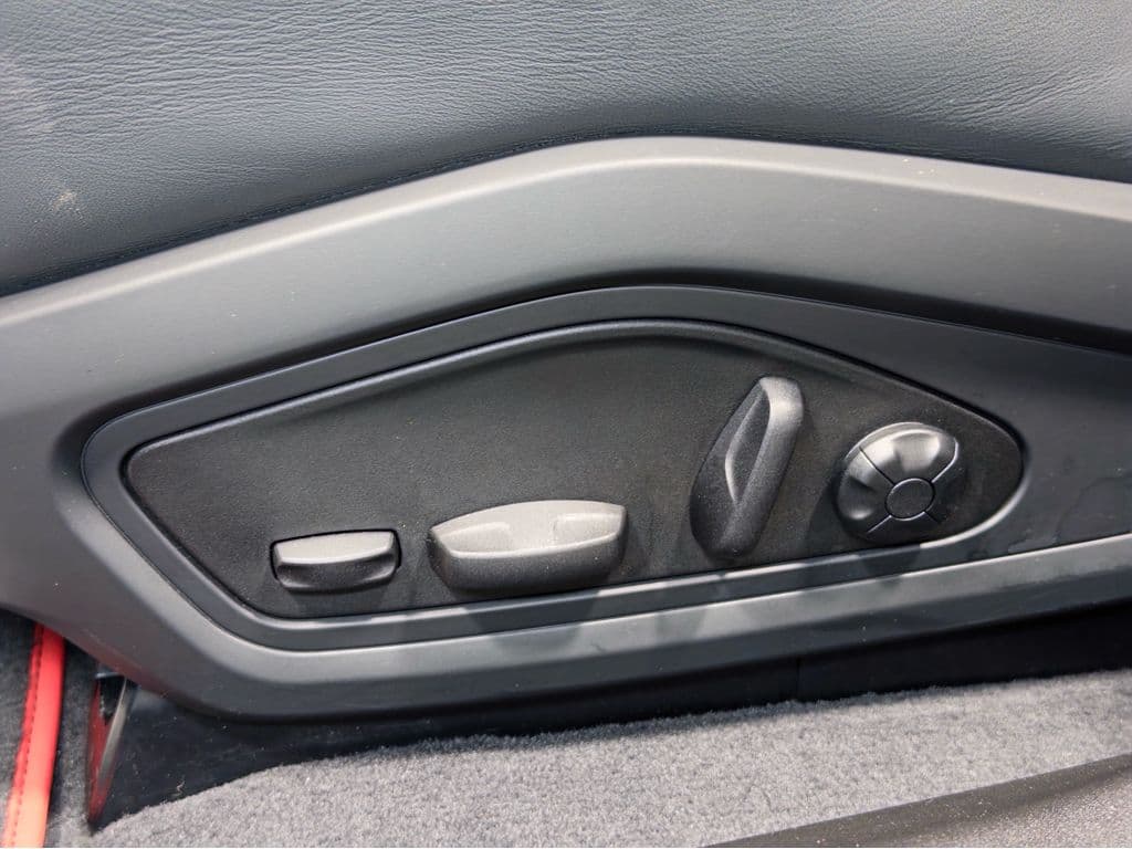 2023 Audi RS e-tron GT view 7