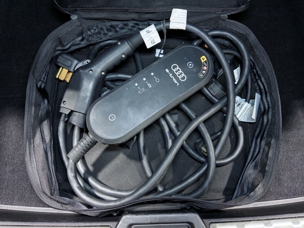 2023 Audi RS e-tron GT view 6