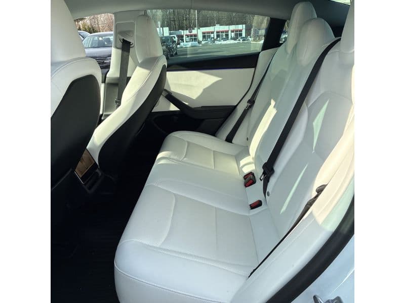 2025 Tesla Model 3 view 6