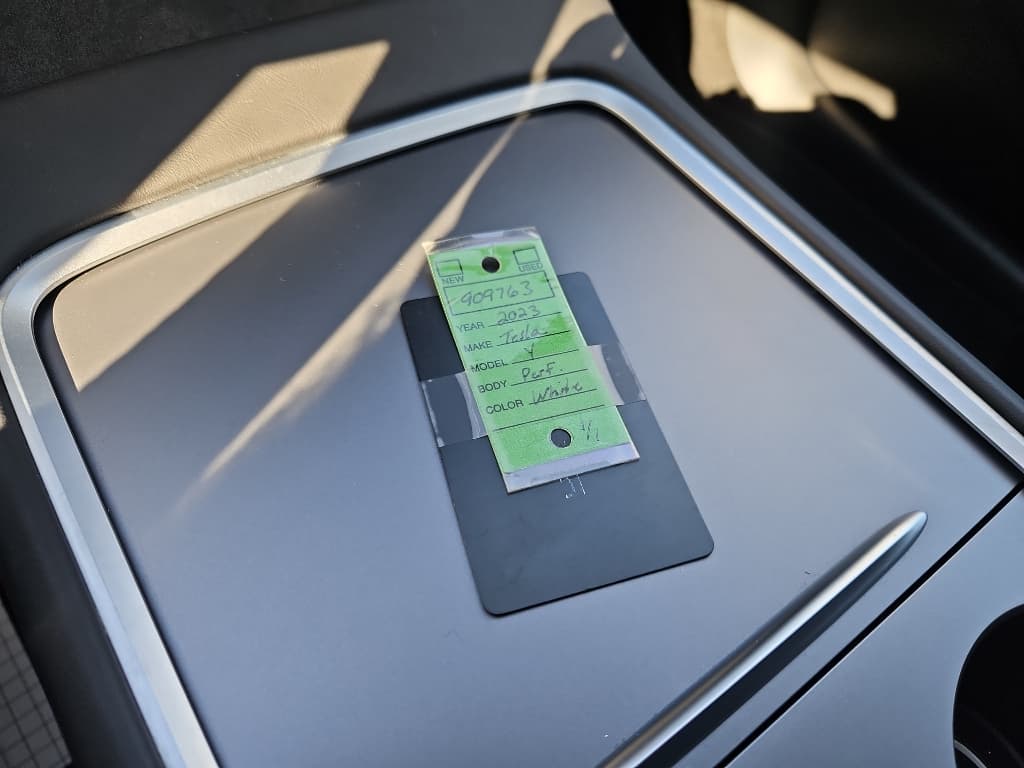 2023 Tesla Model Y view 20