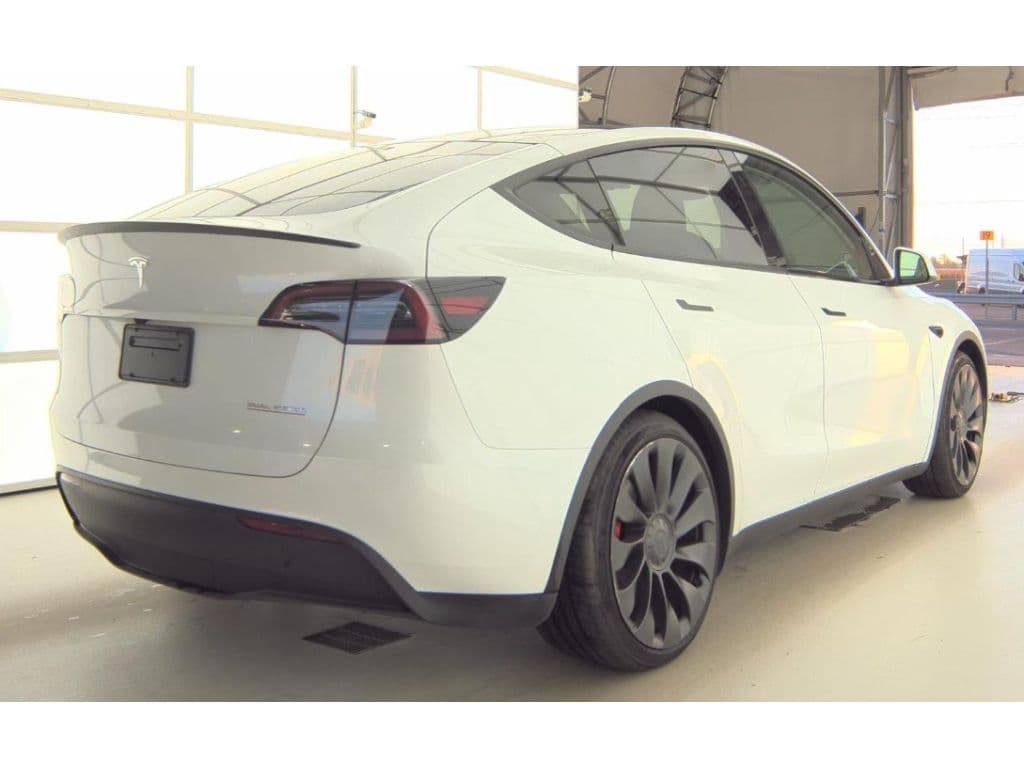2023 Tesla Model Y view 3