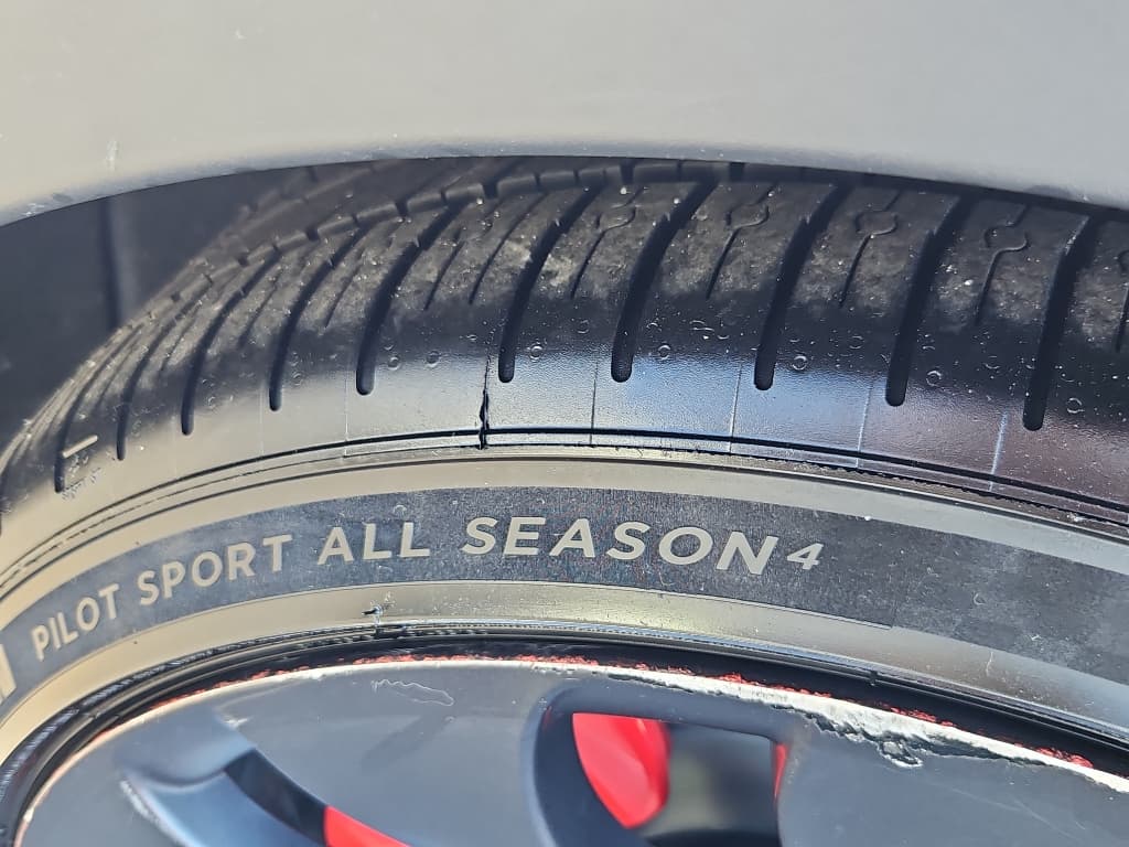 2023 Tesla Model Y view 32