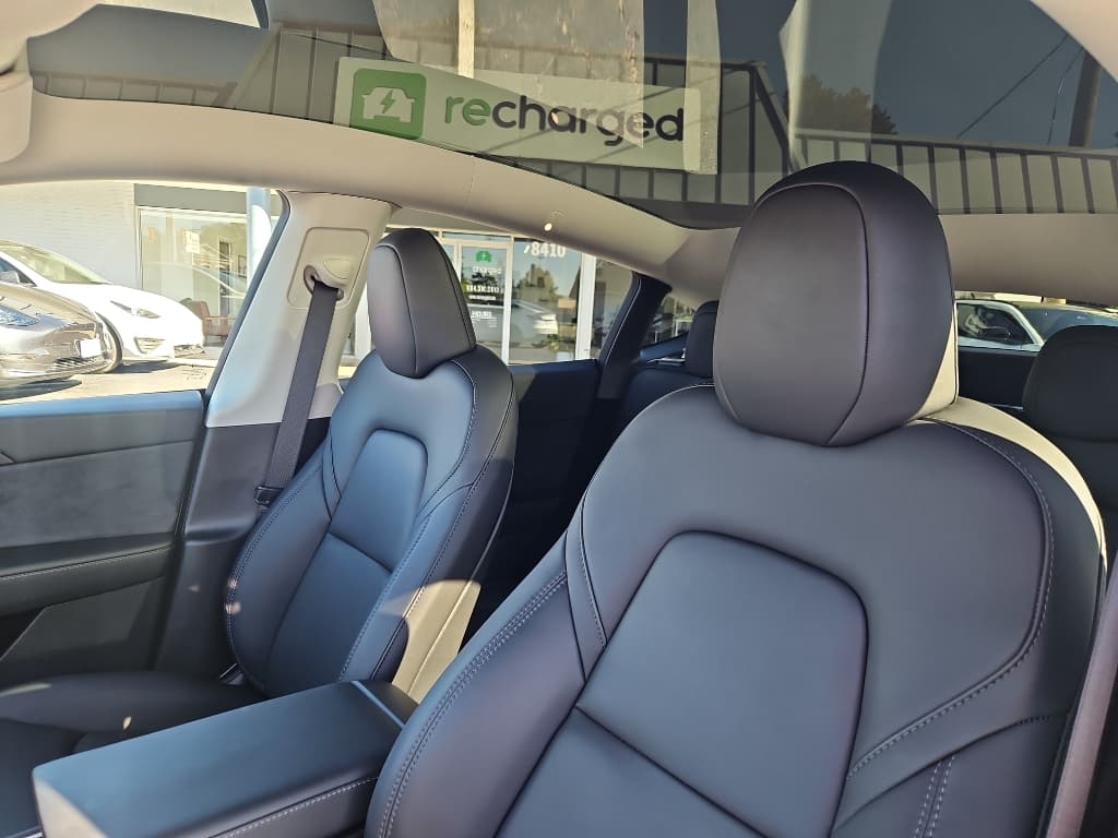 2023 Tesla Model Y view 22