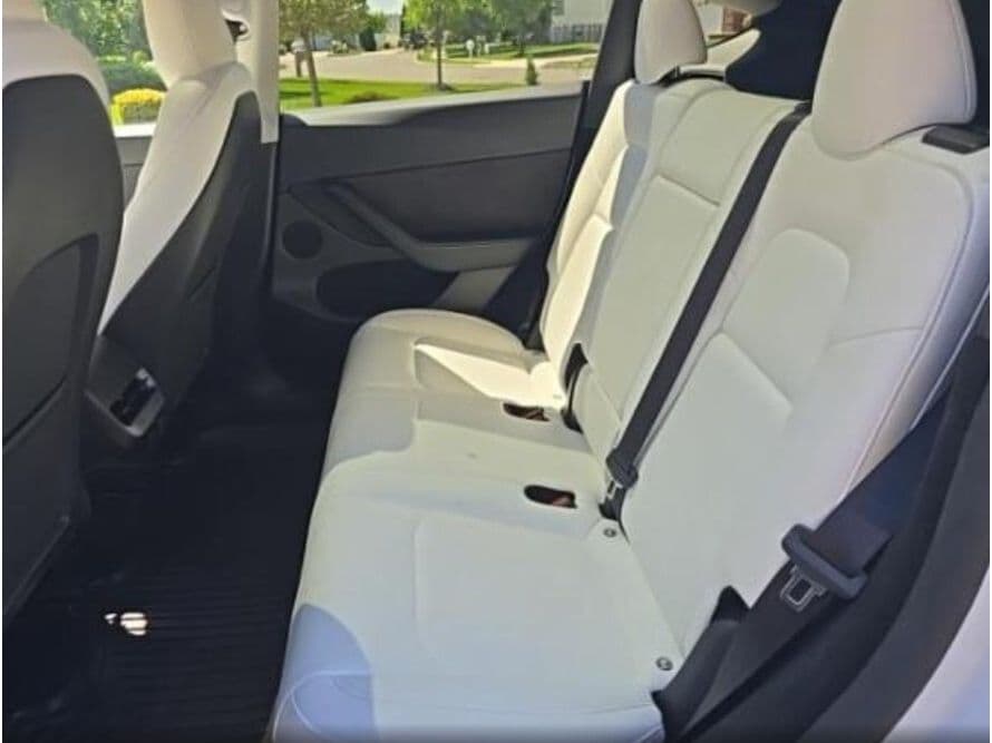 2023 Tesla Model Y view 6