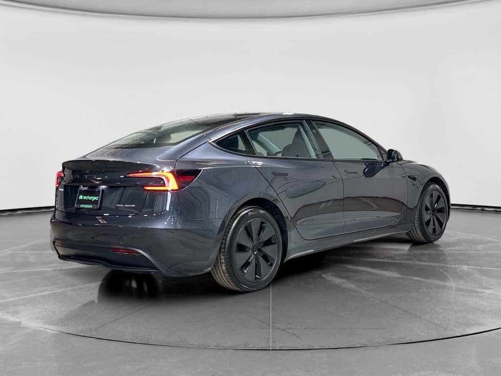 2025 Tesla Model 3 view 3