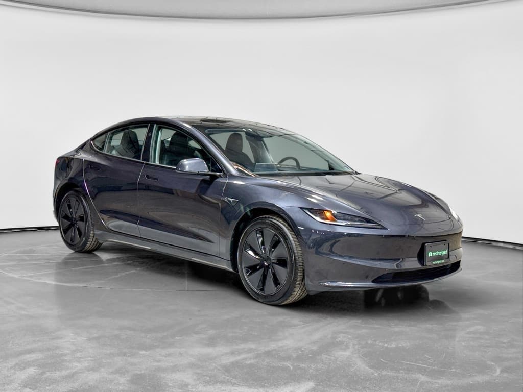 2025 Tesla Model 3 view 4