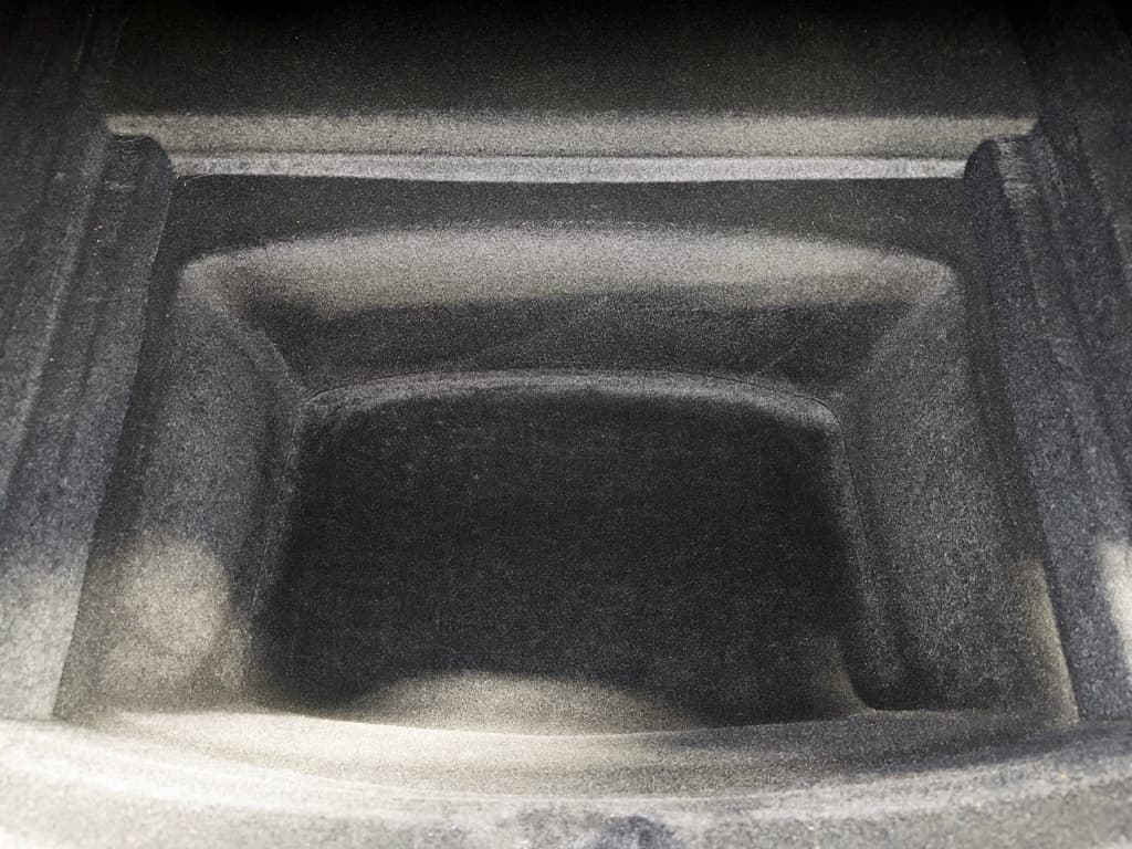 2025 Tesla Model 3 view 27