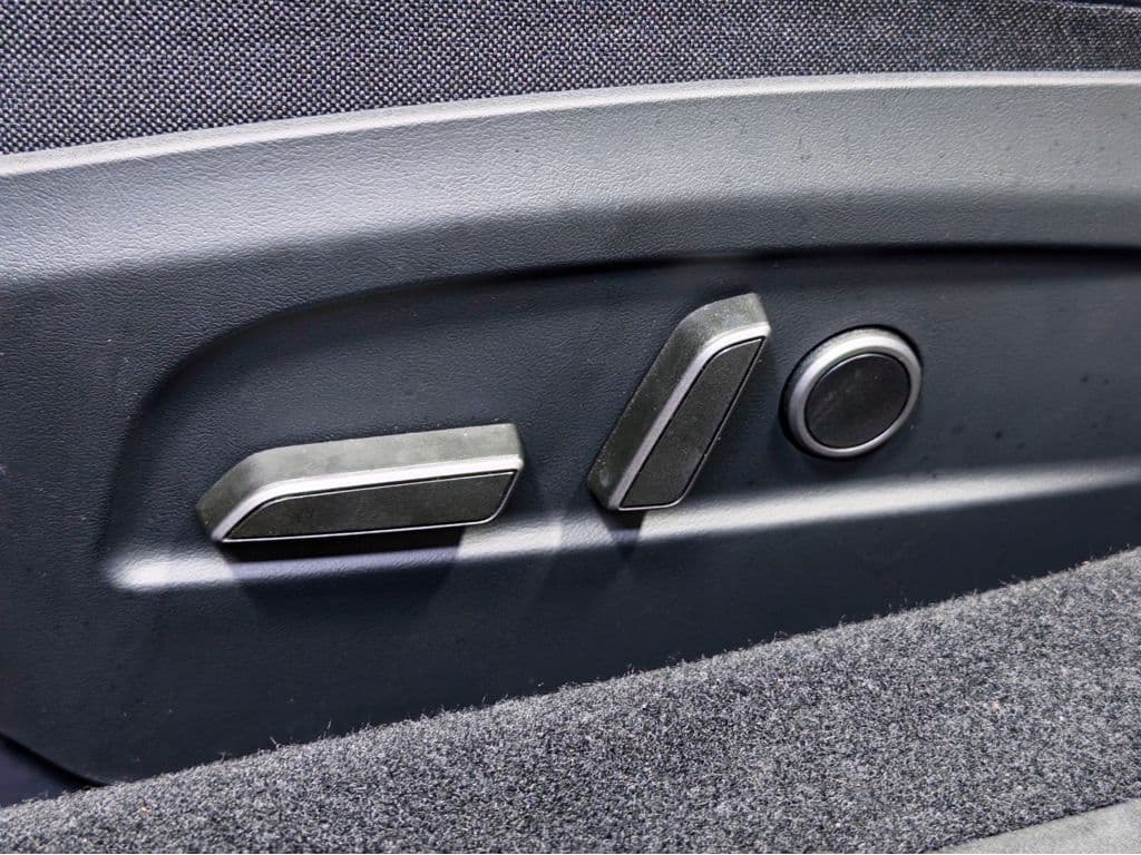 2025 Tesla Model 3 view 6