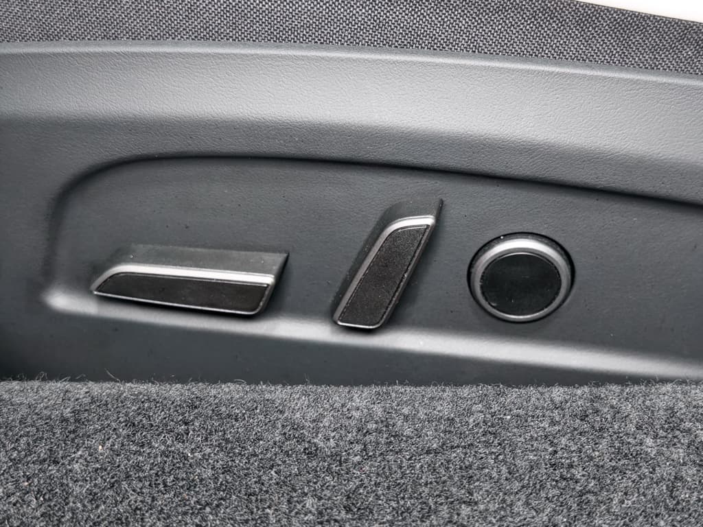 2025 Tesla Model 3 view 6