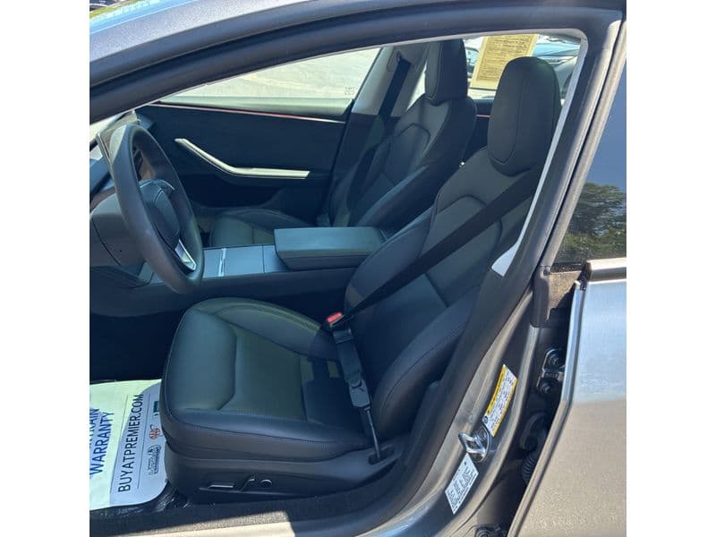 2025 Tesla Model 3 view 5