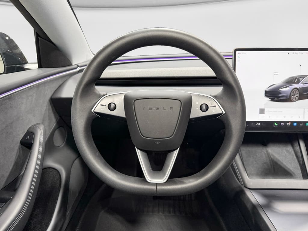 2025 Tesla Model 3 view 7