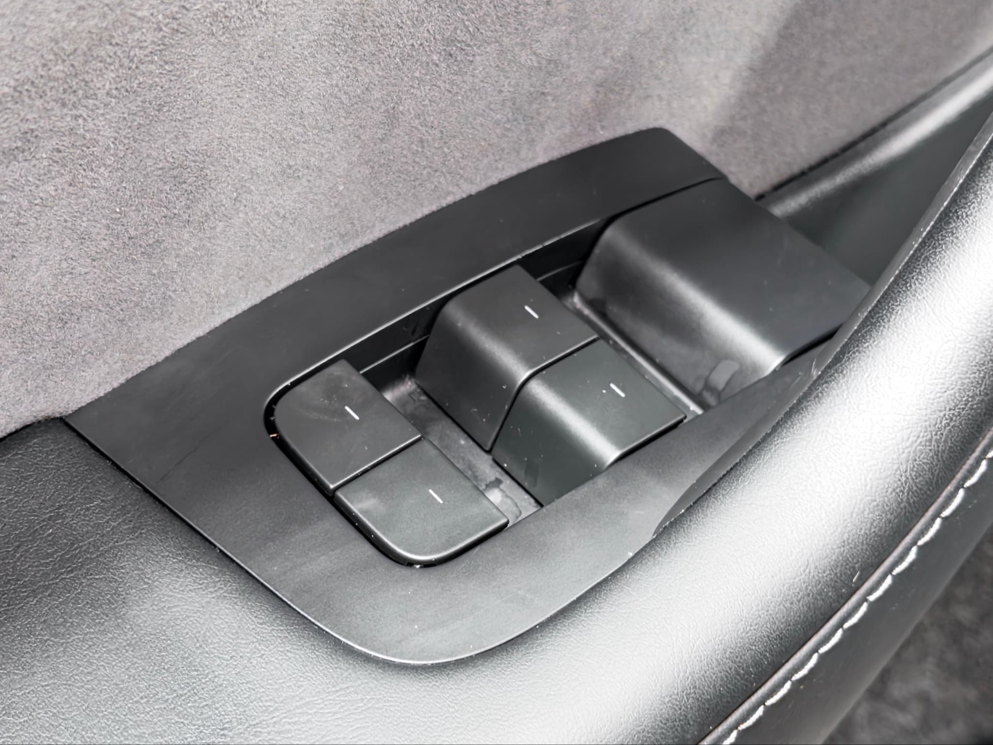 2023 Tesla Model Y view 7
