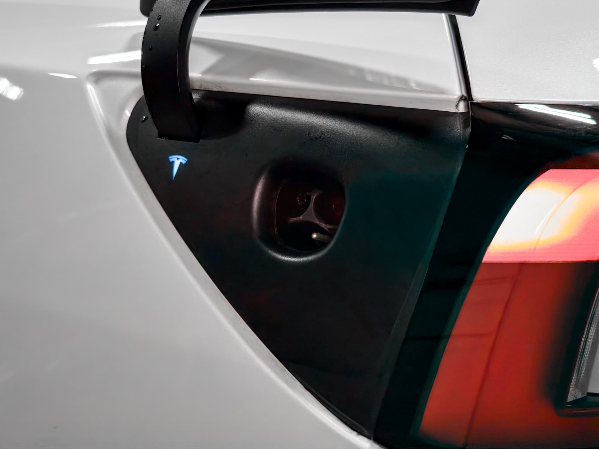 2025 Tesla Model 3 view 5