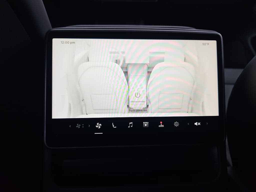 2025 Tesla Model 3 view 24