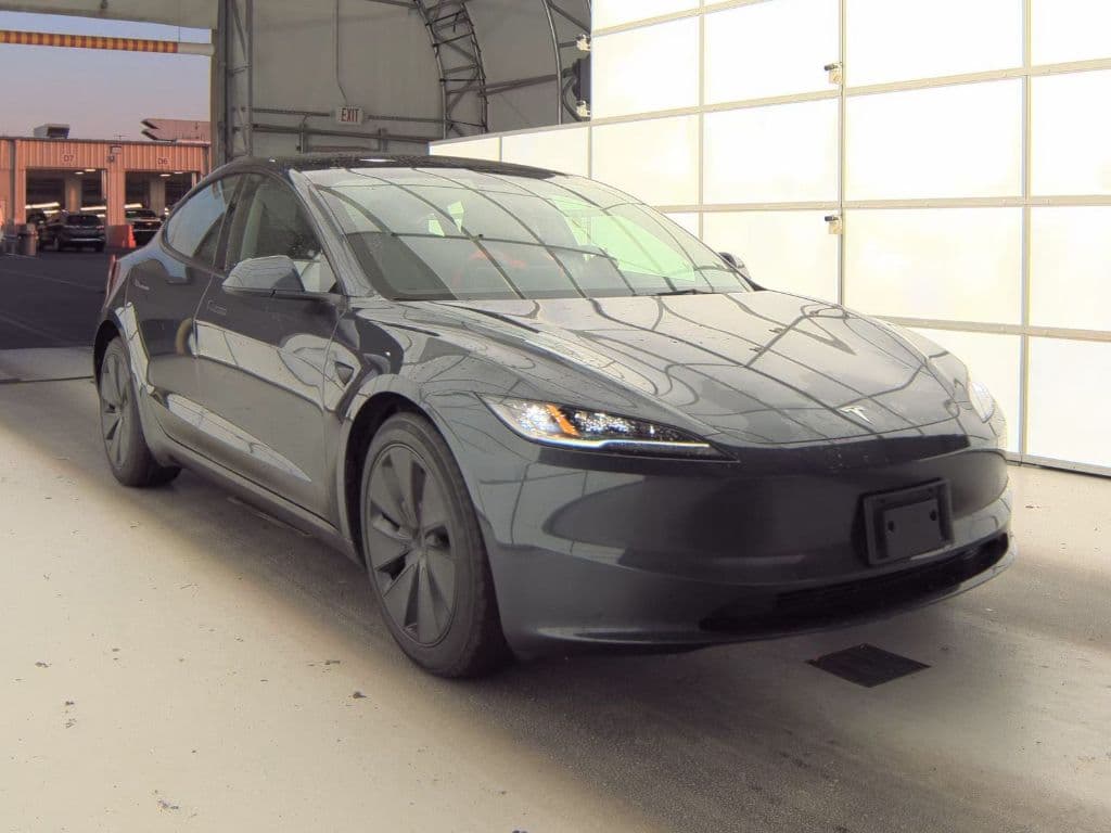2025 Tesla Model 3 view 4