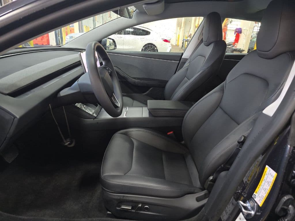 2025 Tesla Model 3 view 5
