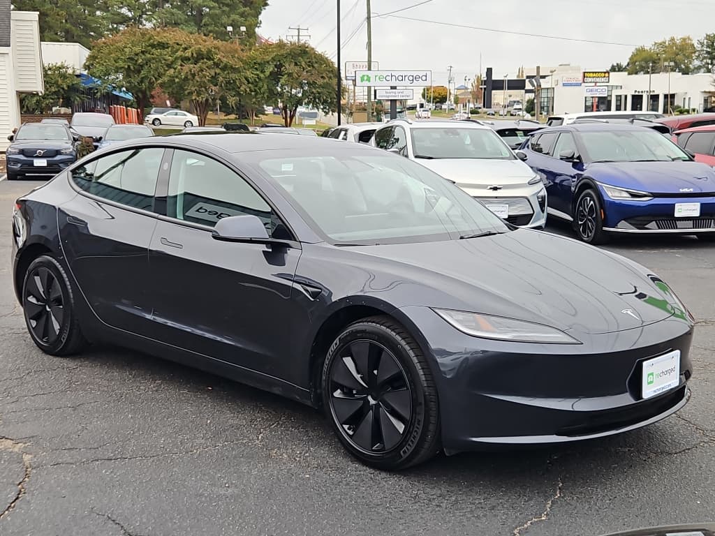 2025 Tesla Model 3 view 4