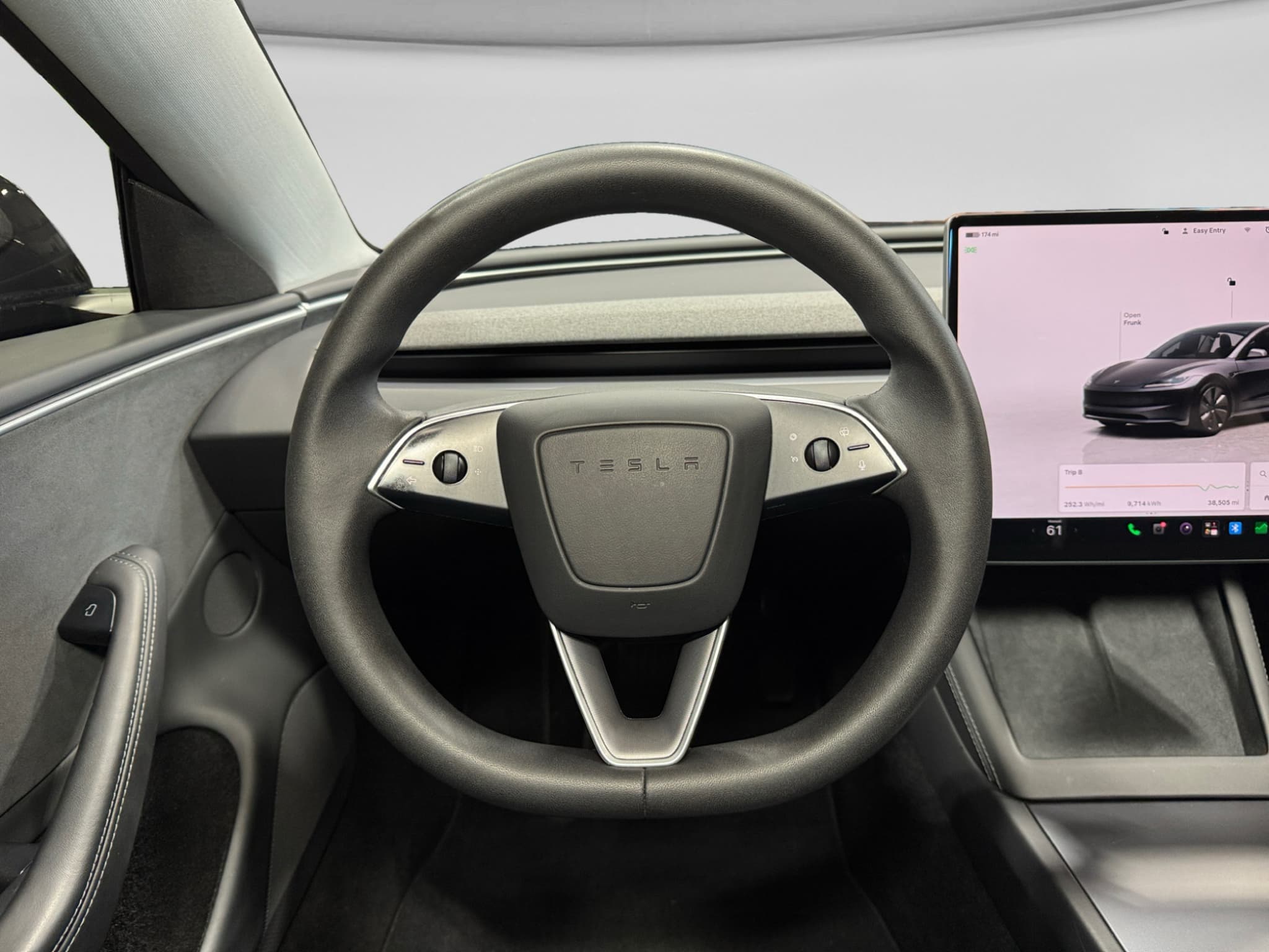 2025 Tesla Model 3 view 7