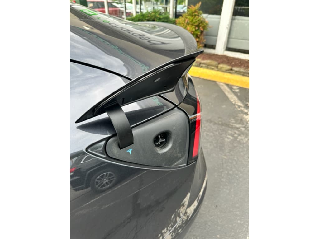 2025 Tesla Model 3 view 5