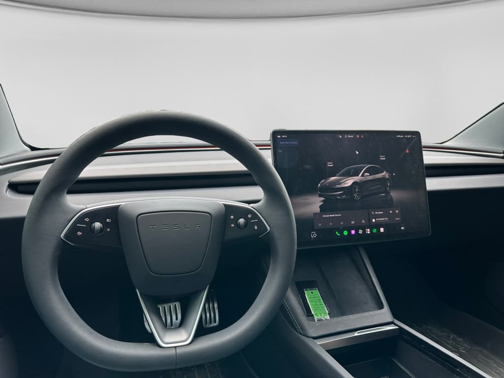 2025 Tesla Model 3 view 7