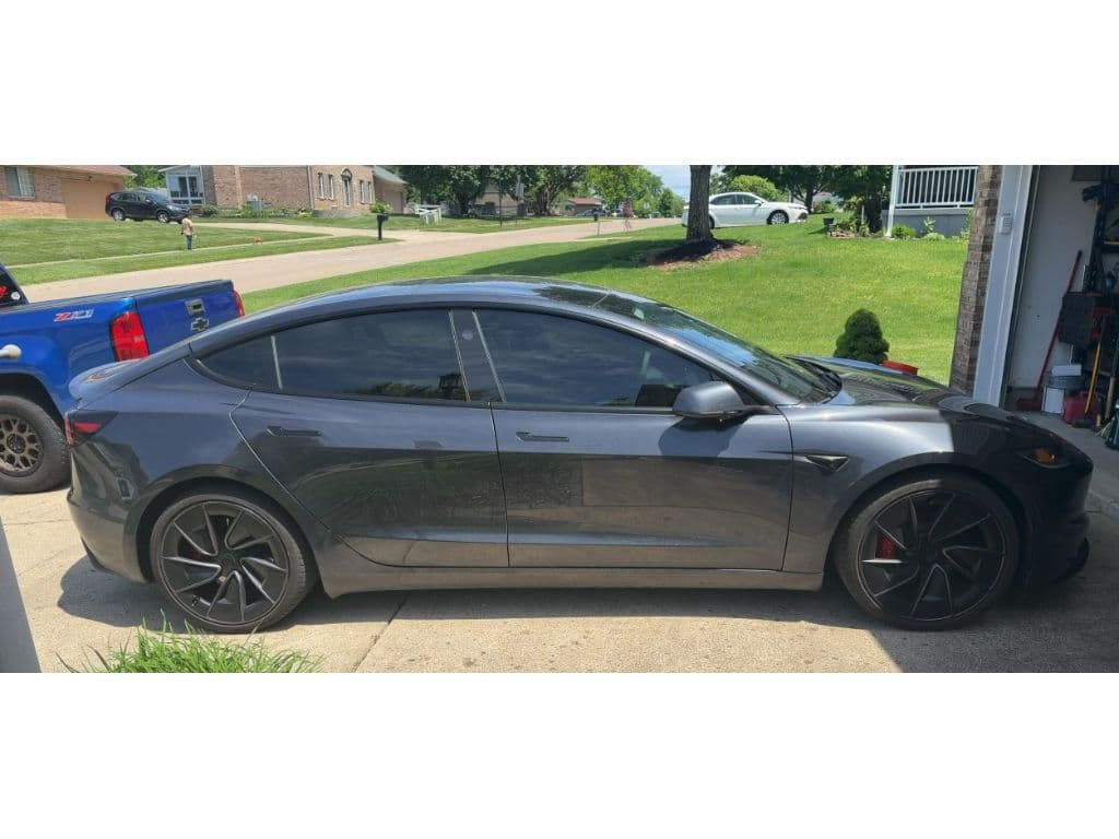 2025 Tesla Model 3 view 3