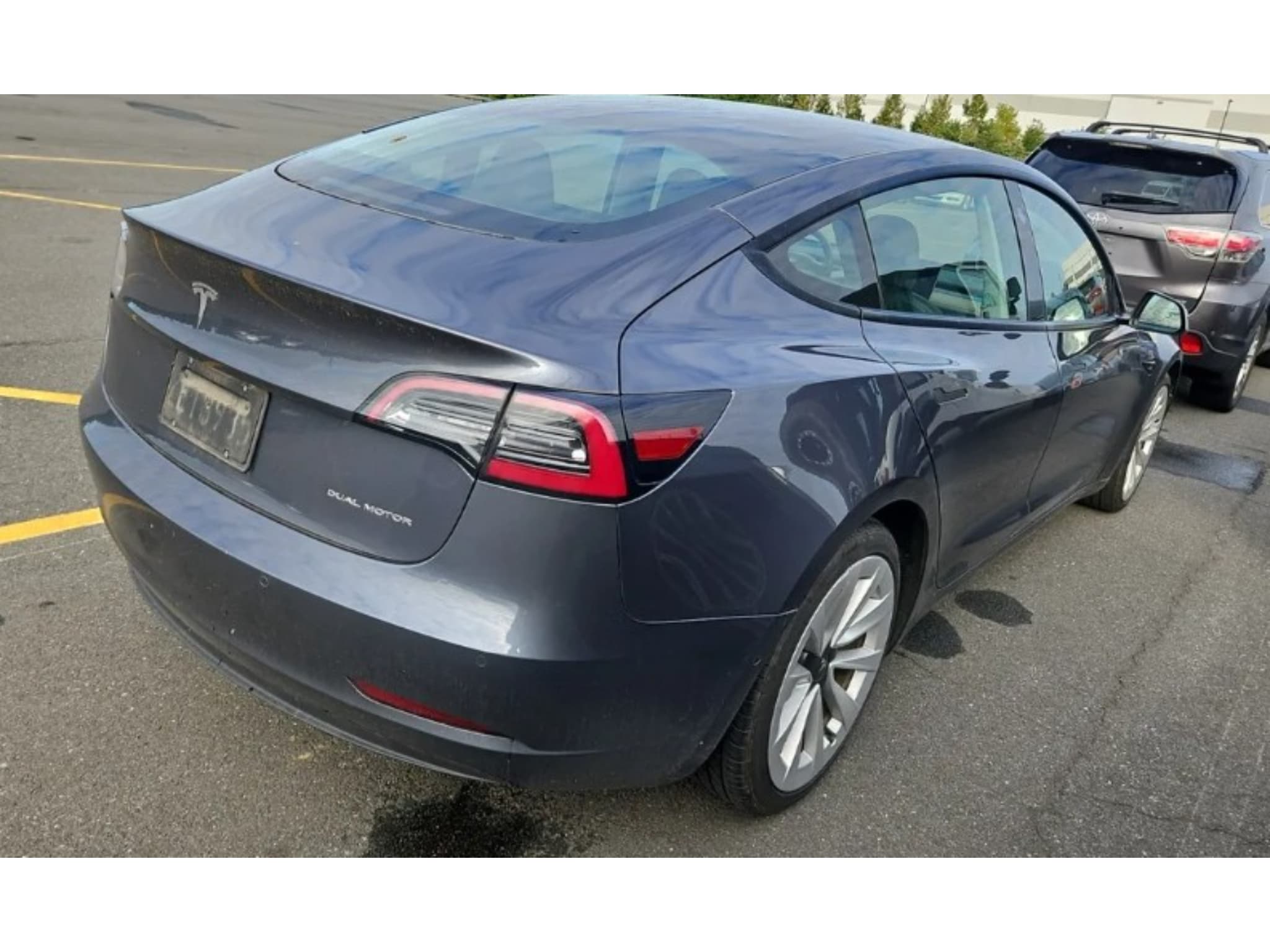 2021 Tesla Model 3 view 3