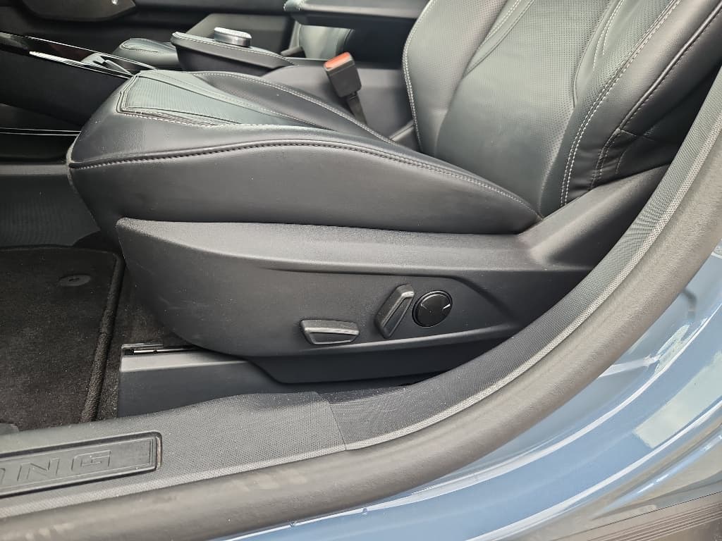 2024 Ford Mustang Mach-E view 7