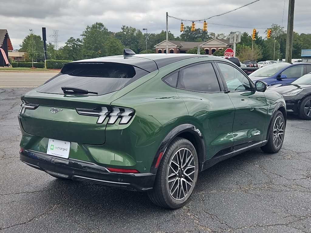 2024 Ford Mustang Mach-E view 3