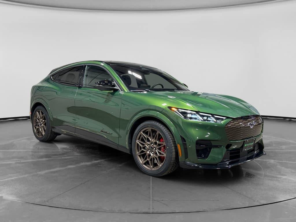 2024 Ford Mustang Mach-E view 4