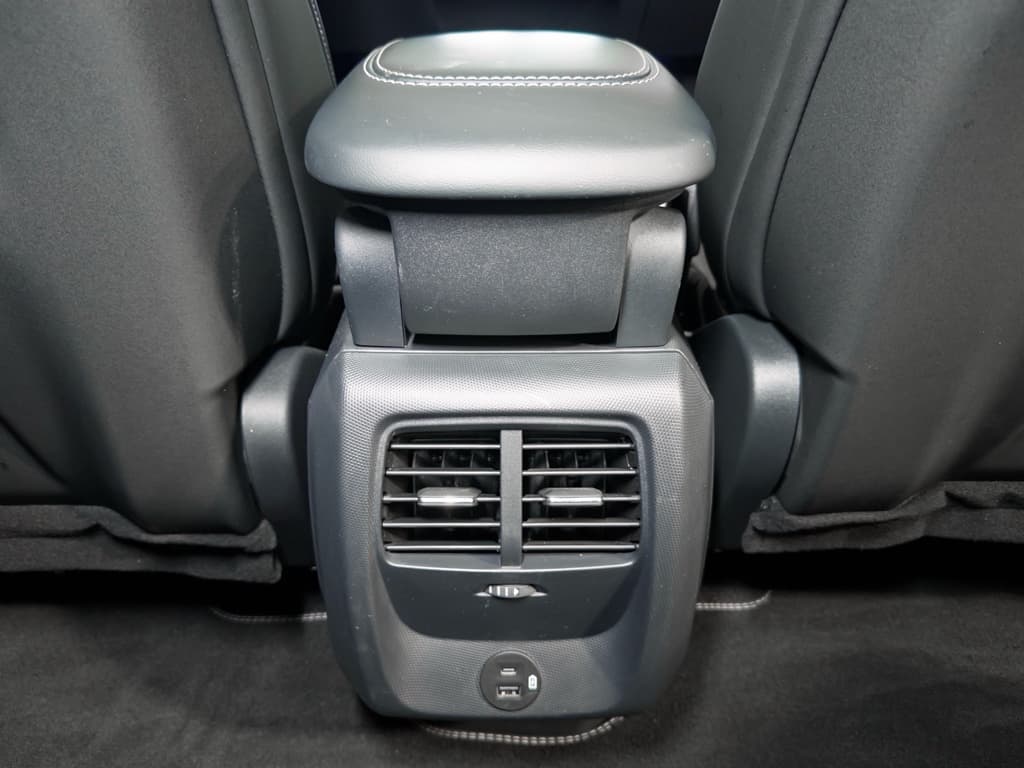 2022 Ford Mustang Mach-E view 21