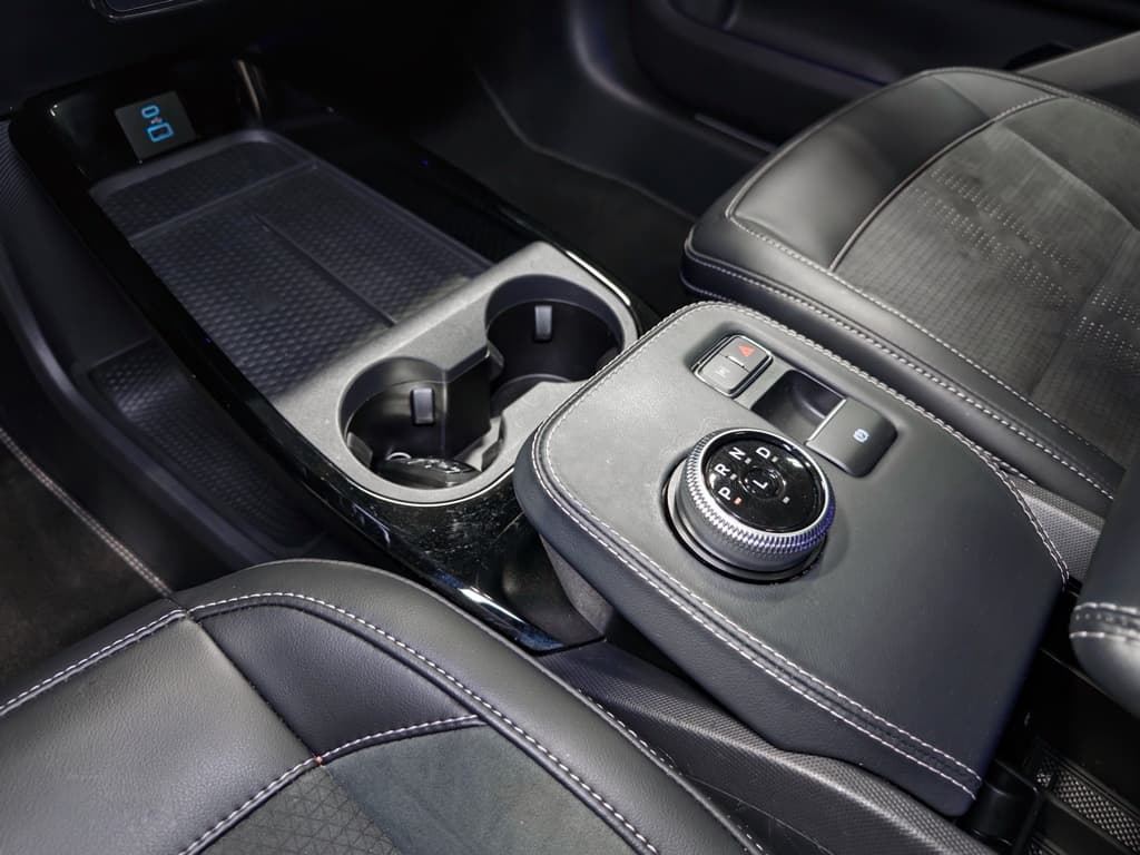 2022 Ford Mustang Mach-E view 19