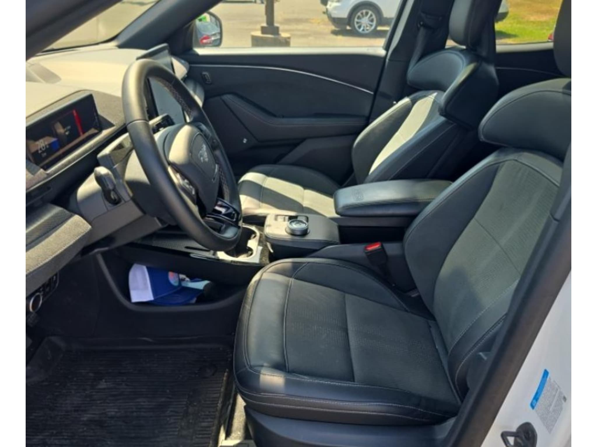 2023 Ford Mustang Mach-E view 4