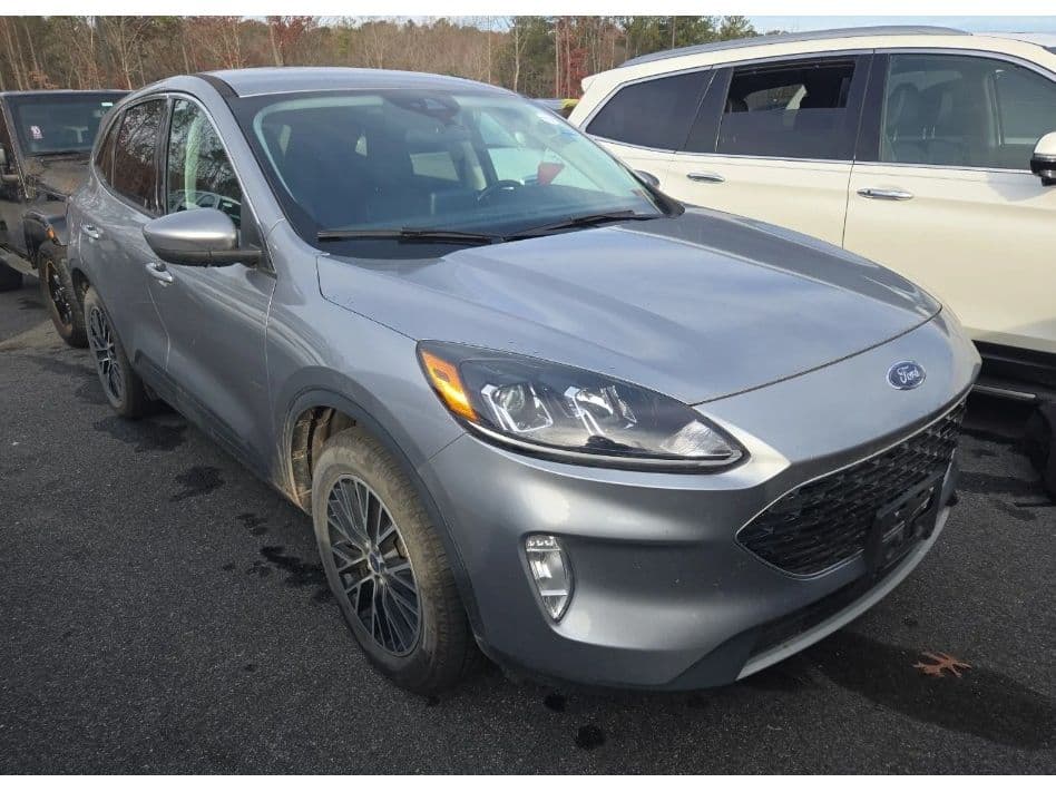 2022 Ford Escape Hybrid view 4