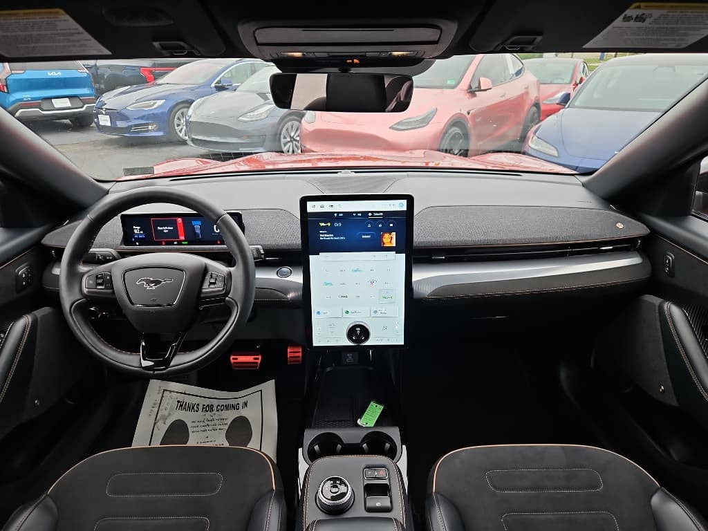2022 Ford Mustang Mach-E view 15