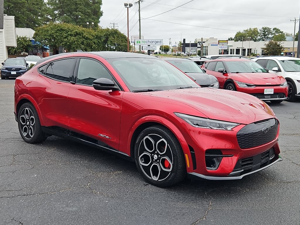 2022 Ford Mustang Mach-E view 4