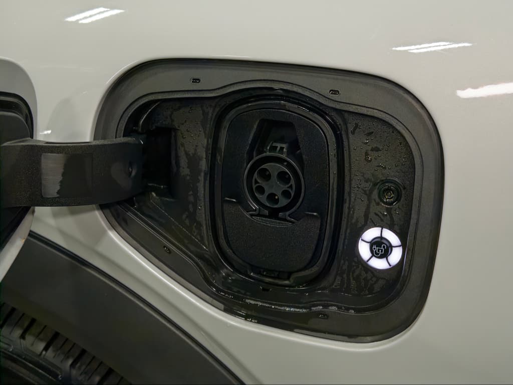 2022 Ford Mustang Mach-E view 5