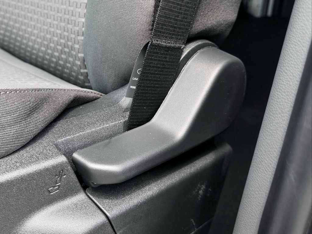 2024 Ford E-Transit view 7