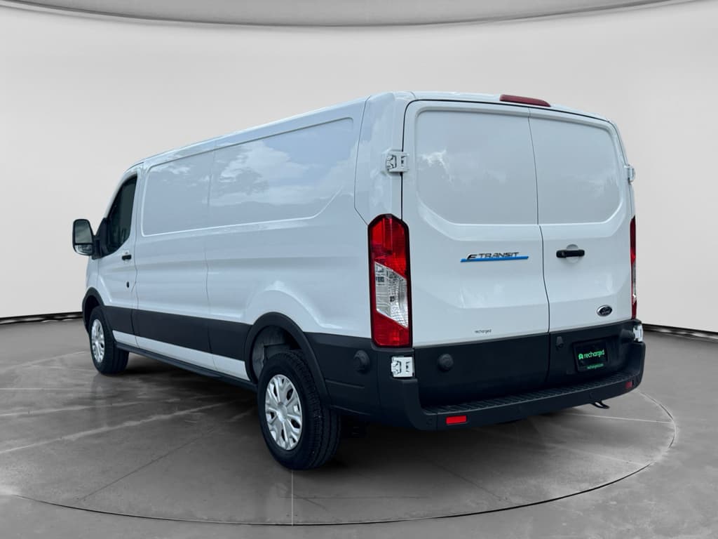 2024 Ford E-Transit view 2