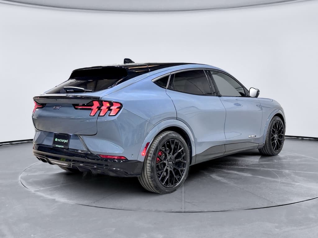 2023 Ford Mustang Mach-E view 3