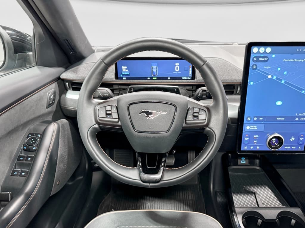 2023 Ford Mustang Mach-E view 7